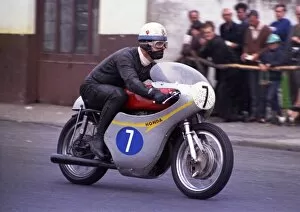 Bill Smith (Honda) leaves Parliament Square, 1968 Junior TT