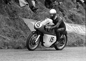 Bill Smith Gallery: Bill Smith (Matchless) 1966 Senior TT