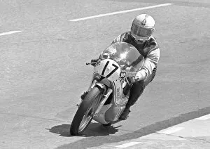 Images Dated 20th August 2022: Bill Smith (Shepherd Suzuki) 1975 Junior TT