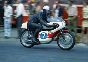 Bill Smith Gallery: Bill Smith (Yamaha) 1970 Junior TT
