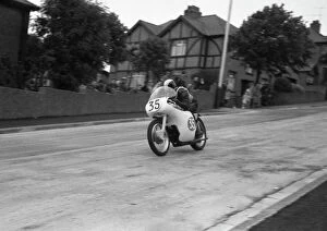 Images Dated 17th December 2017: Stan Cooper (Ariel) 1960 Lightweight TT