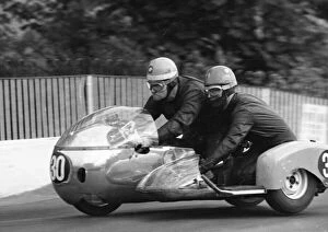 Images Dated 7th March 2021: Stan Rycroft & H Begginen (BMW) 1968 500 Sidecar TT