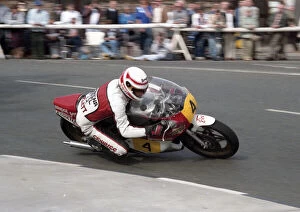 Images Dated 10th June 2021: Stephen Hazlett (Yamaha) 1986 Senior Manx Grand Prix