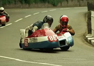 Images Dated 2nd April 2017: Stephen Judkins & Nick Moore (Yamaha) 1988 Sidecar TT