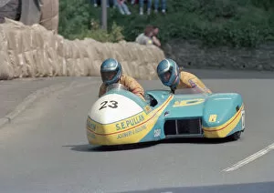 Images Dated 5th March 2020: Stephen Pullan & Adam Smith (Baker Yamaha) 1986 Sidecar TT