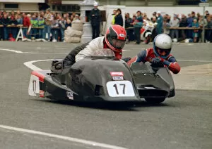 Images Dated 29th June 2019: Stephen Pullan & Tony Darby (Ireson Yamaha) 1988 Sidecar TT