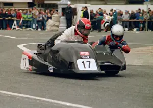 Stephen Pullan & Tony Darby (Ireson Yamaha) 1988 Sidecar TT