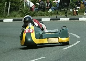 Stephen Wood & Kevin Ellard (Yamaha) 1992 Sidecar TT