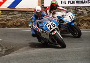 Steve Hazlett (Honda) and Steve Wlliams (Yamaha) 1990 Formula One TT