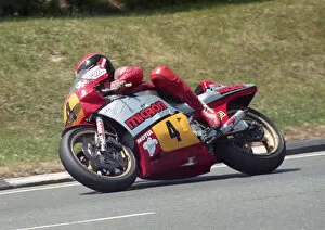 Images Dated 30th May 2022: Steve Henshaw (Suzuki) 1988 Senior TT