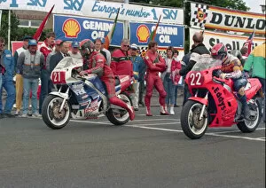 Images Dated 20th June 2021: Steve Henshaw (Yamaha) and Mike Seward (Yamaha) 1988 Production A TT