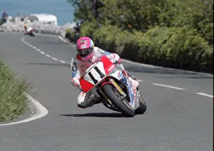 Images Dated 25th December 2022: Steve Hislop Honda 1991 Formula One TT