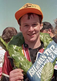 Images Dated 20th March 2020: Steve Hislop (Yamaha) 1987 Formula Two TT