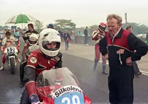 Images Dated 27th December 2021: Steve Hislop (Yamaha) 1987 Junior TT