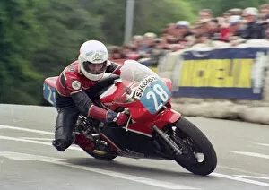 Images Dated 27th December 2021: Steve Hislop (Yamaha) 1987 Junior TT