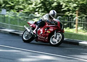 Steve Linsdell (Flitwick Yamaha) 1993 Supersport 400 TT