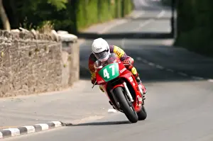 Steve Linsdell (Flitwick Yamaha) 2004 Lightweight 400 TT