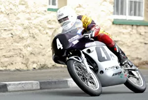 Images Dated 29th September 2021: Steve Linsdell (Royal Enfield) 2011 Senior Classic Manx Grand Prix