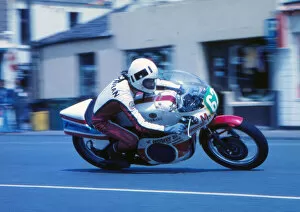 Images Dated 10th November 2018: Steve Moynihan (Yamaha) 1979 Junior TT