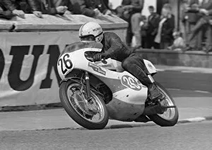 Images Dated 25th September 2013: Steve Murray (Yamaha) 1971 Junior TT