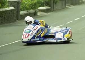 Steve Norbury & Andrew Smith (Shelbourne Yamaha) 2003 Sidecar TT