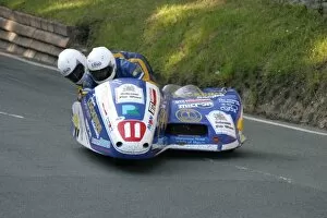Images Dated 31st May 2003: Steve Norbury & Andrew Smith (Shelbourne Yamaha) 2003 Sidecar TT