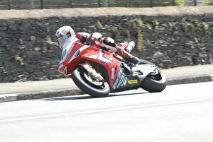 Images Dated 6th June 2008: Steve Plater (Yamaha) 2008 Superbike TT