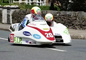 Images Dated 8th January 2018: Steve Sinnott & Dave Corlett (HSS Molly Yamaha) 1996 Sidecar TT