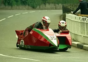 Images Dated 7th February 2018: Steve Sinnott & Dave Corlett (Yamaha) 1988 Sidecar TT