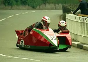 Steve Sinnott & Dave Corlett (Yamaha) 1988 Sidecar TT