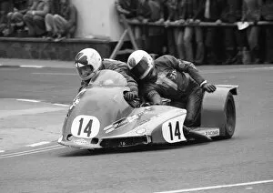 Images Dated 6th July 2021: Steve Sinnott & Jim Williamson (Yamaha) 1977 Sidecar TT