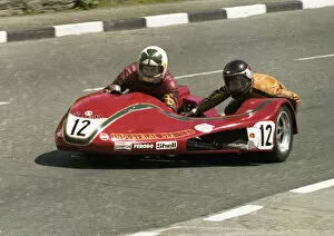 Images Dated 6th July 2021: Steve Sinnott & John Horspole (Marksin Yamaha) 1979 Sidecar TT