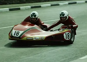 Steve Sinnott & Nick Walker (SWS Yamaha) 1980 Sidecar TT