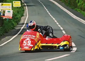 Steven Coombes & Gary Partridge (Ireson Kawasaki) 2004 Sidecar TT