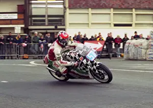 Steven Jones (Yamaha) 1999 Newcomers Manx Grand Prix