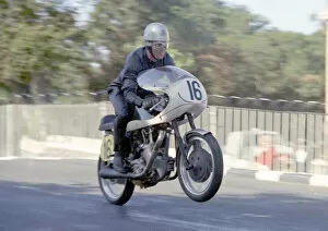 Images Dated 18th April 2022: T Neil Kelly (Velocette) 1967 Senior Manx Grand Prix