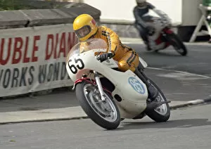 Images Dated 13th June 2022: T Neil Kelly (Yamaha) 1974 Junior Manx Grand Prix