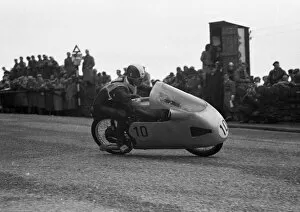Images Dated 19th October 2016: Tarquinio Provini (Mondial) 1955 Ultra Lightweight TT