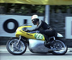 Images Dated 20th September 2011: Terry Grotefeld (Padgett Yamaha) 1967 Lightweight TT