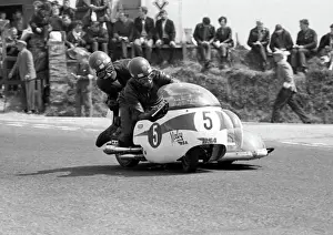 Terry Vinicombe & John Flaxman (Kirby BSA) 1967 Sidecar TT