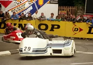 Images Dated 24th December 2017: Tim Eade & Fred McDermott (Quirk Yamaha) 1988 Sidecar TT