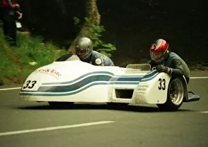 Images Dated 7th February 2018: Tim Eade & Fred McDermott (Quirk Yamaha) 1988 Sidecar TT