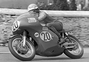 Images Dated 1st August 2016: Tom Dickie (Matchless) 1971 Senior TT