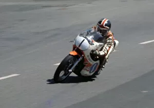 Images Dated 21st August 2022: Tom Herron (Yamaha) 1975 Junior TT