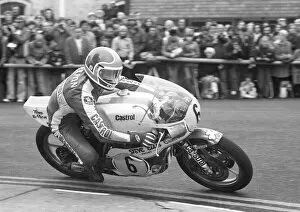 Images Dated 26th December 2021: Tom Herron (Yamaha) 1977 Senior TT