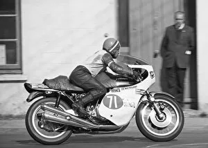 Images Dated 25th September 2013: Tom Newell (Kawasaki) 1975 Production TT