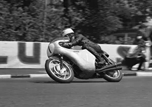 Images Dated 7th October 2016: Tom Phillis (Honda) 1962 Junior TT