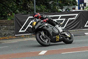 Tom Robinson Collection: Tom Robinson (Honda) 2015 Senior Manx Grand Prix