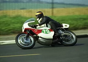 Images Dated 13th August 2016: Tom Robinson (Yamaha) 1971 Lightweight Manx Grand Prix