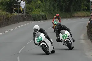Carl Roberts Prints: Tom Snow (Honda) and Carl Roberts (Yamaha) 2009 Post TT